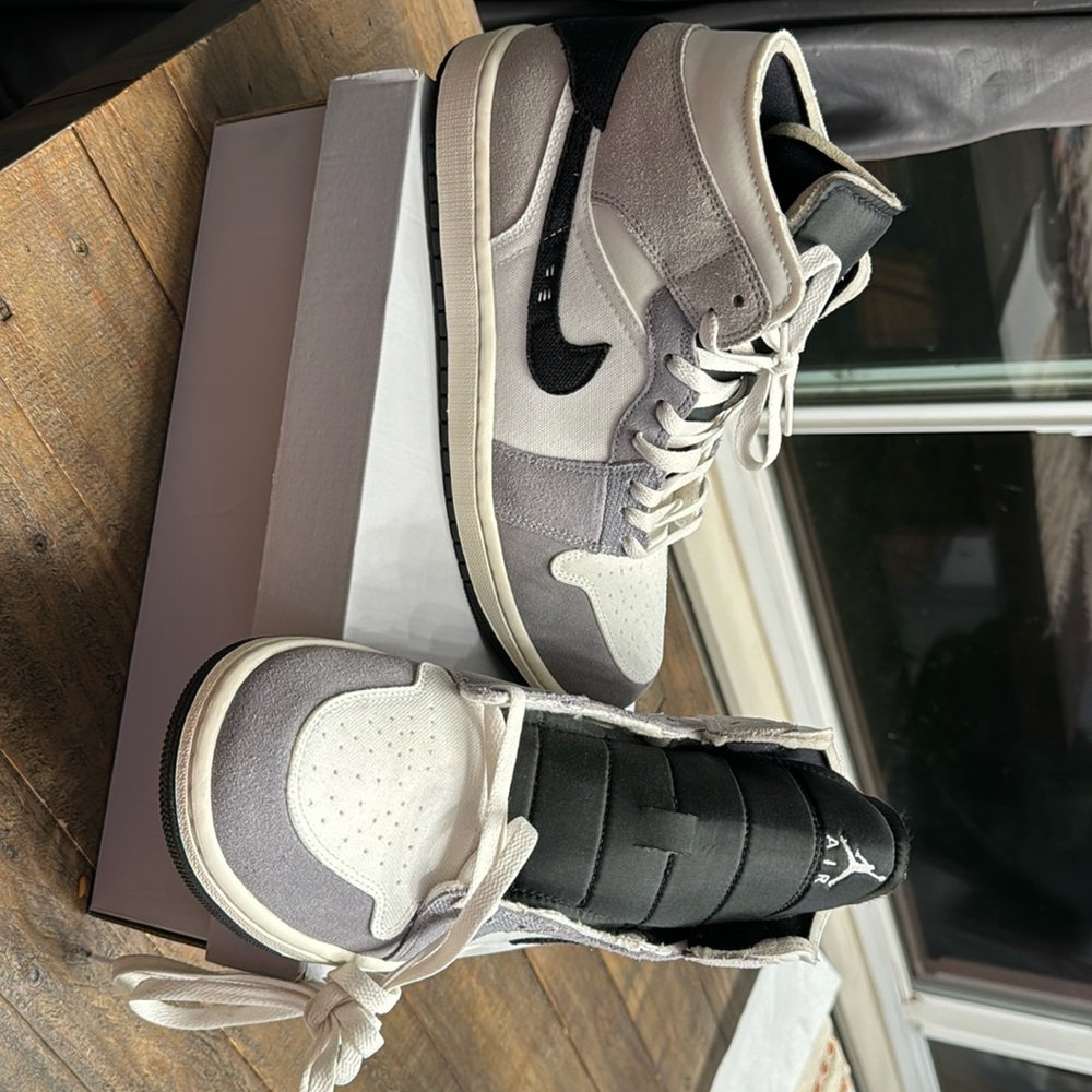 Brand new air Jordan one mid se craft inside out cement gray sneakers men’s